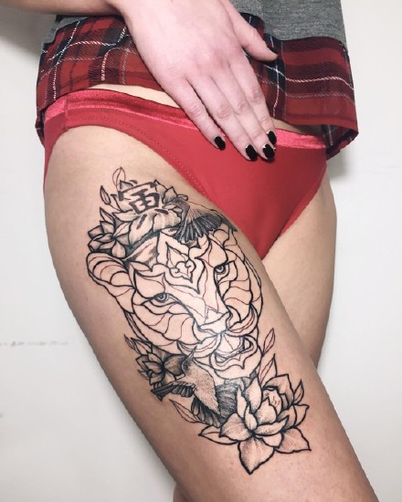 女生大腿侧部漂亮性感的8款纹身作品