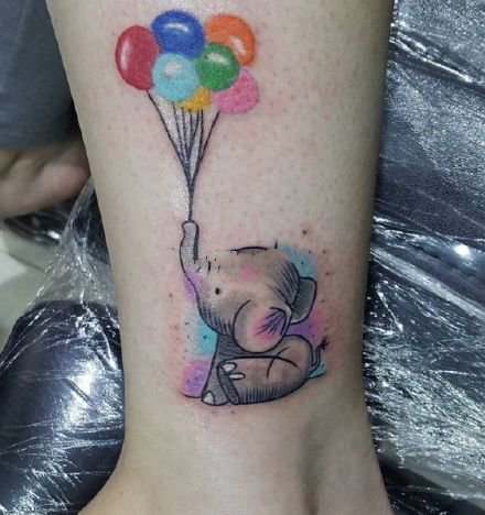 小象和气球搭配的9款小清新彩色象纹身图片