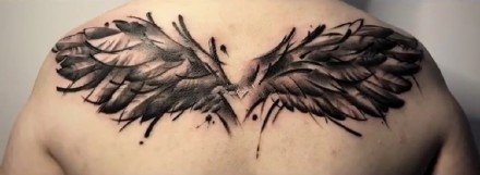 背部前胸适合的双翅膀纹身作品图片