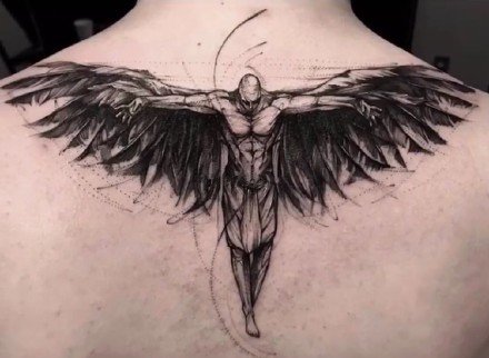 背部前胸适合的双翅膀纹身作品图片