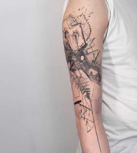 手臂凌乱线条的9款创意纹身作品
