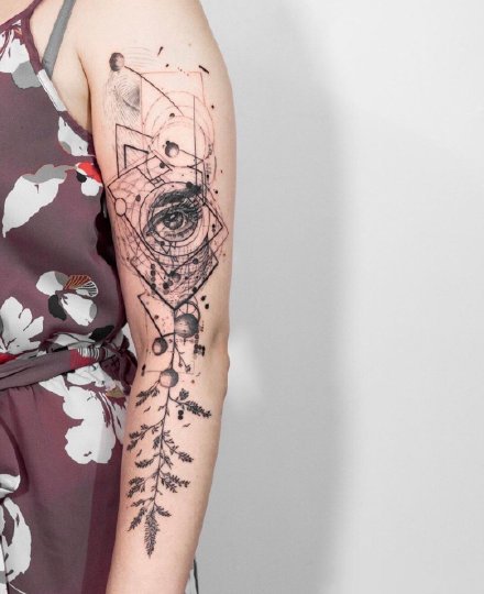 手臂凌乱线条的9款创意纹身作品