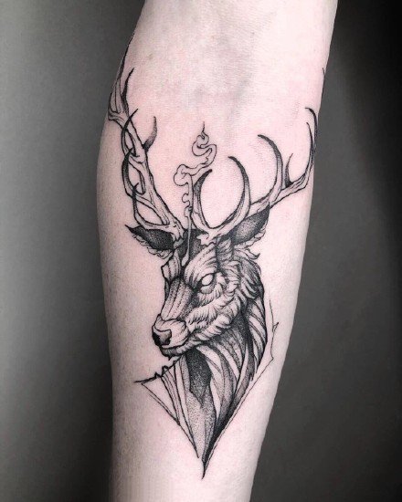小鹿纹身  好看的一组小鹿鹿头纹身作品