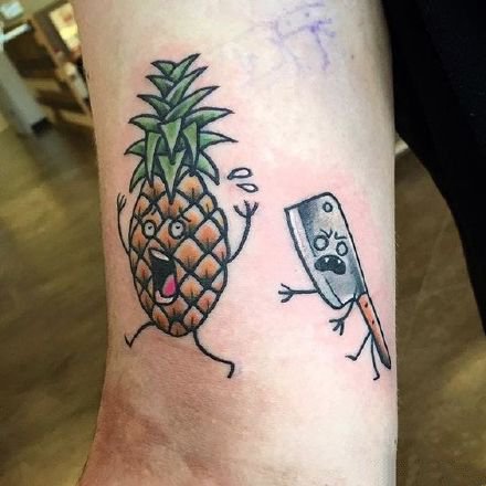 水果菠萝主题的一组纹身图片