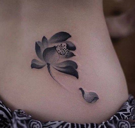 中国风水墨花卉纹身图案欣赏