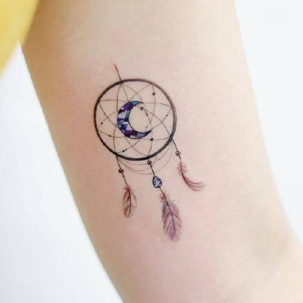 一组小清新手臂月亮纹身图案