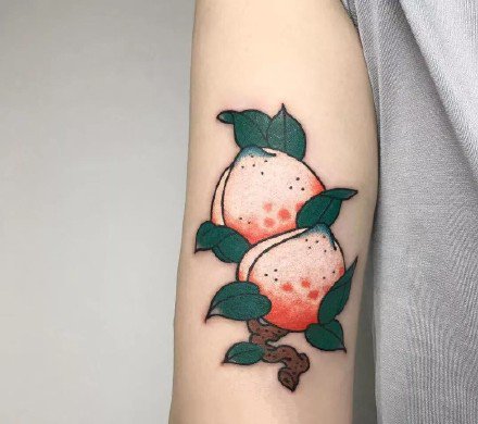 性感又清纯的桃子纹身图案