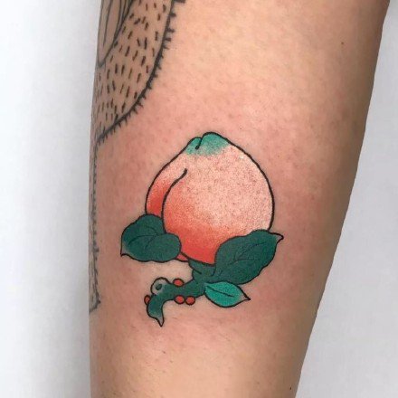 性感又清纯的桃子纹身图案