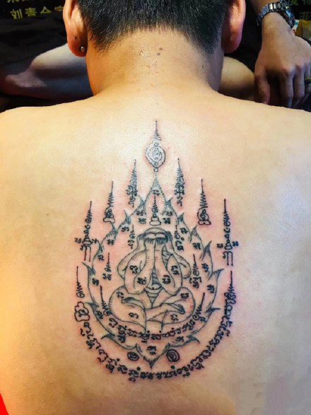 一组泰国刺符文化纹身图案