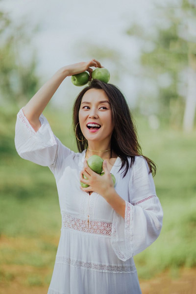 梁爱琪高清写真 彰显女神魅力