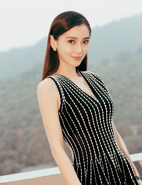 Angelababy杨颖优雅图片