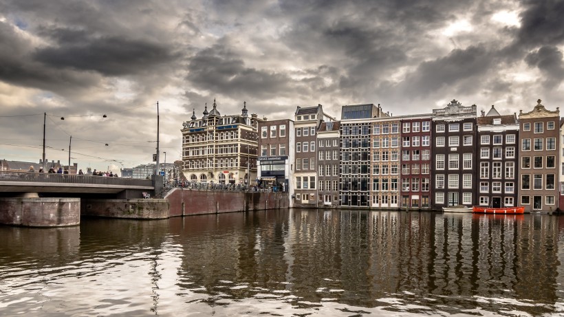 荷兰阿姆斯特丹夜景图片(12张)
