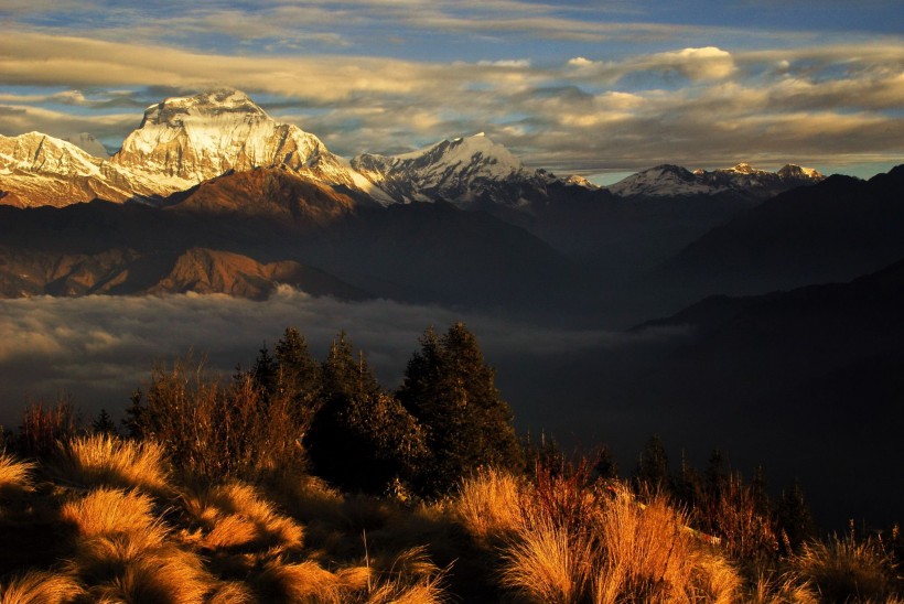 尼泊尔安纳普尔那峰风景图片(16张)
