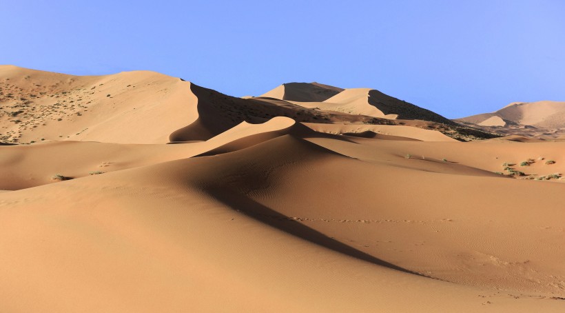 内蒙古巴丹吉林沙漠图片(11张)