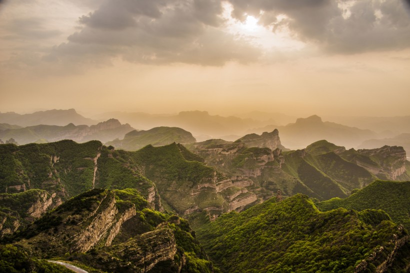 山西武乡县板山晨光风景图片(15张)