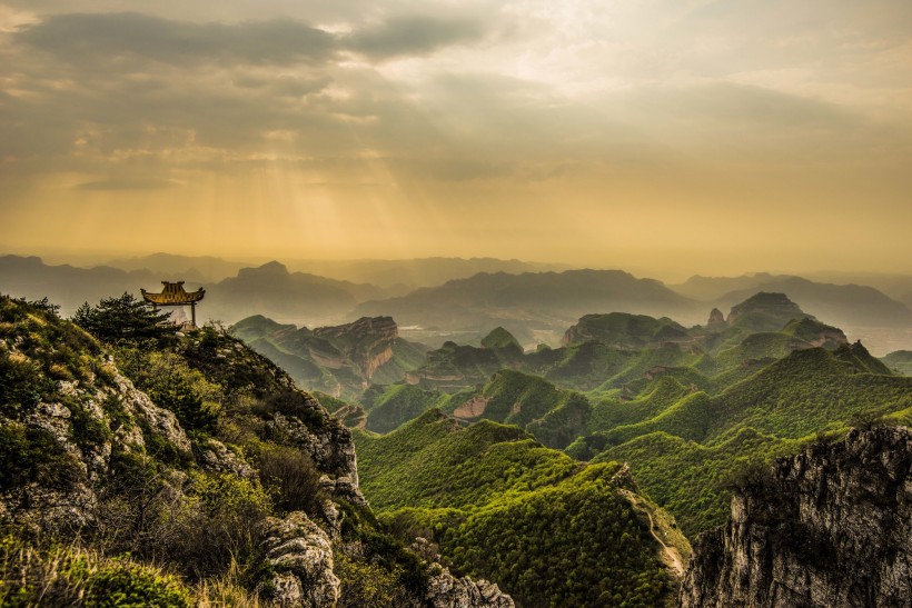 山西武乡县板山晨光风景图片(15张)