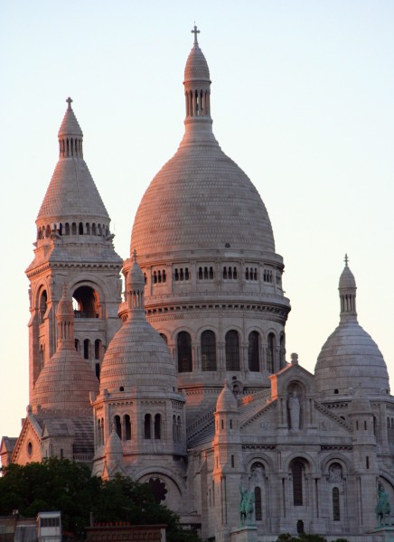 建筑风格独特的法国圣心大教堂图片(14张)