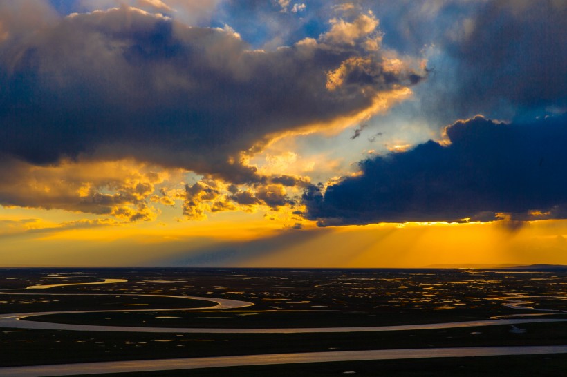 新疆巴音布鲁克夕阳风景图片(18张)