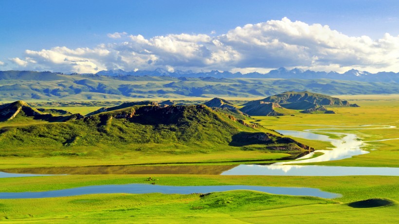 新疆巴音布鲁克草原风景图片(5张)
