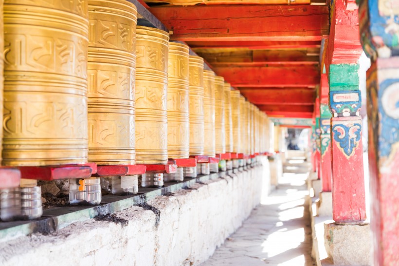 四川稻城奔波寺风景图片(11张)