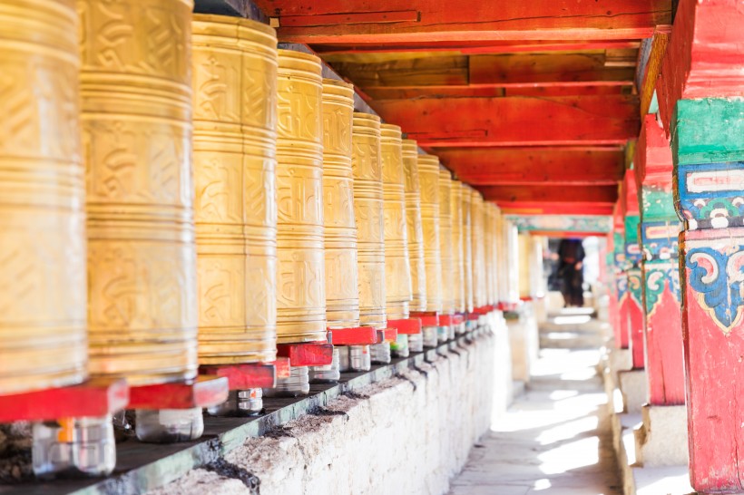 四川稻城奔波寺风景图片(11张)