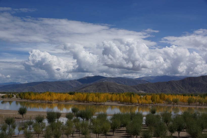 西藏雅鲁藏布江风景图片(18张)