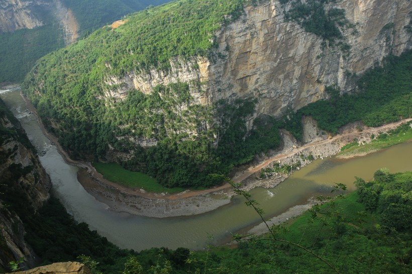 四川岔河大堰大峡谷风景图片(6张)