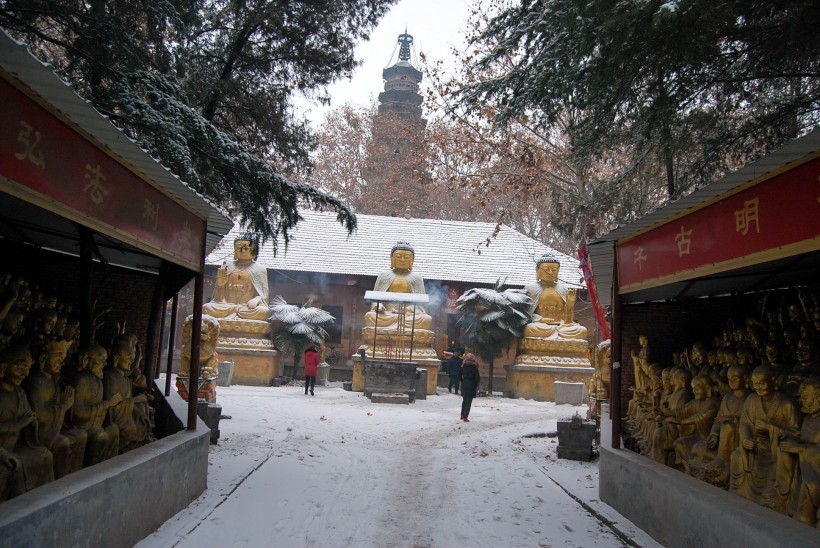 河南崇法寺风景图片(8张)