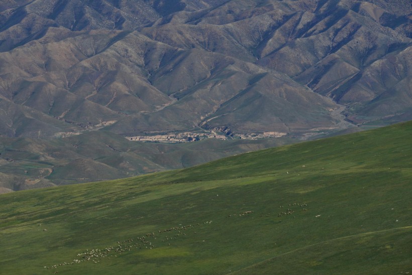内蒙古包头春坤山风景图片(7张)