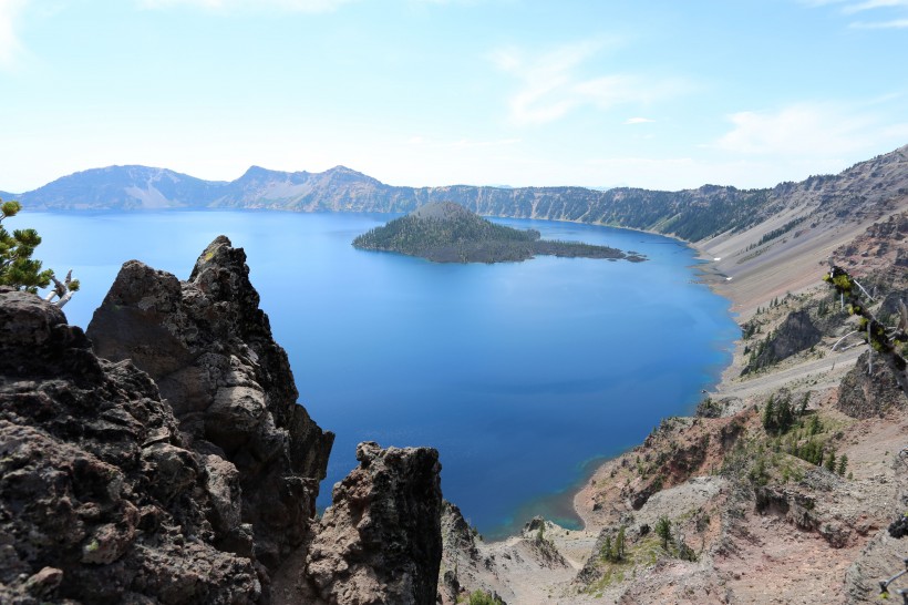 美国火山口湖风景图片(15张)