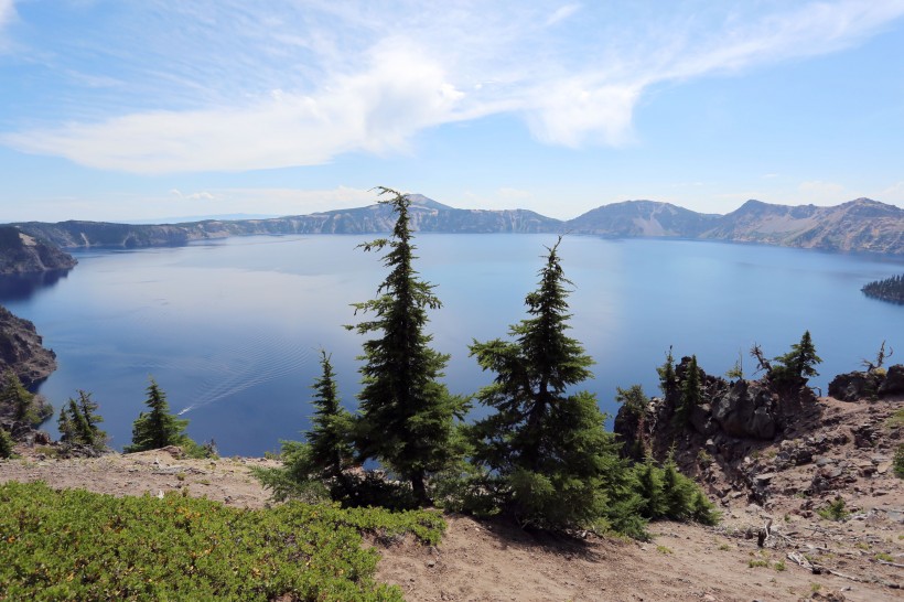 美国火山口湖风景图片(15张)