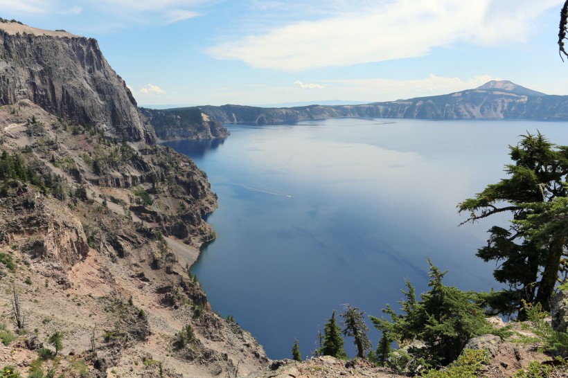 美国火山口湖风景图片(15张)