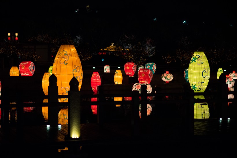 陕西西安大唐芙蓉园美丽夜景图片(16张)