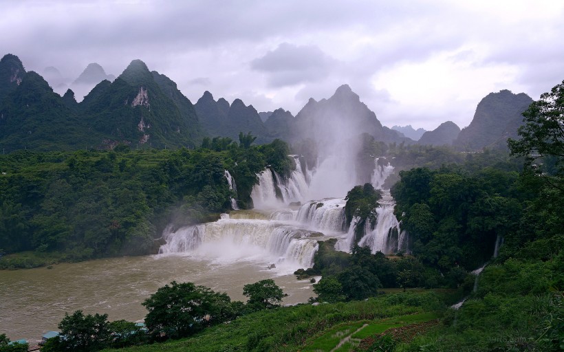 广西德天大瀑布风景图片(18张)