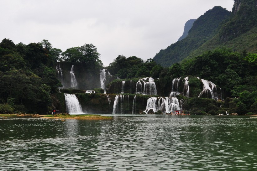 广西德天瀑布风景图片(25张)