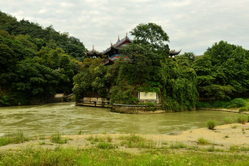 四川成都都江堰风景区图片(9张)