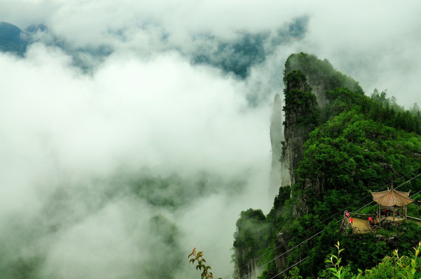 湖北恩施大峡谷云海风景图片(14张)