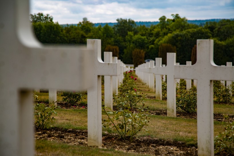 法国凡尔登纪念公墓风景图片(12张)