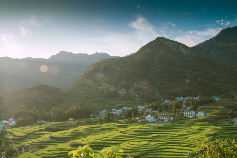 陕西凤堰古梯田风景图片(8张)