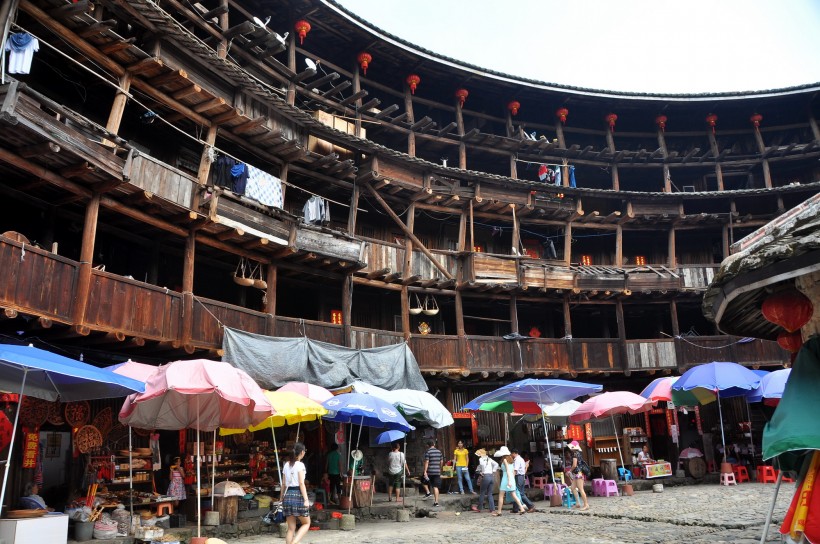 福建田螺坑土楼群风景图片(8张)