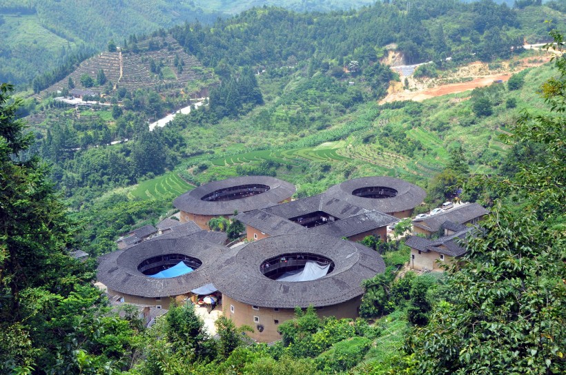 福建田螺坑土楼群风景图片(8张)