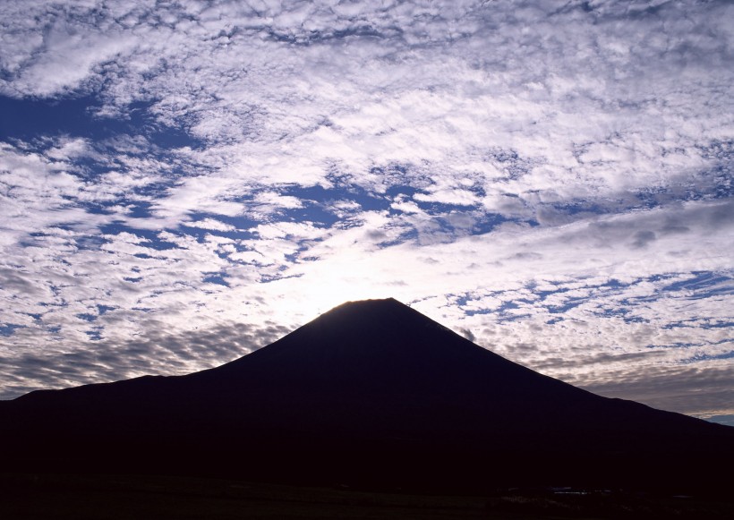 日本富士山自然风光图片(20张)