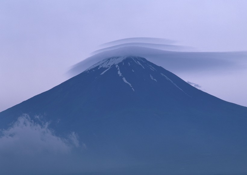 日本富士山自然风光图片(20张)