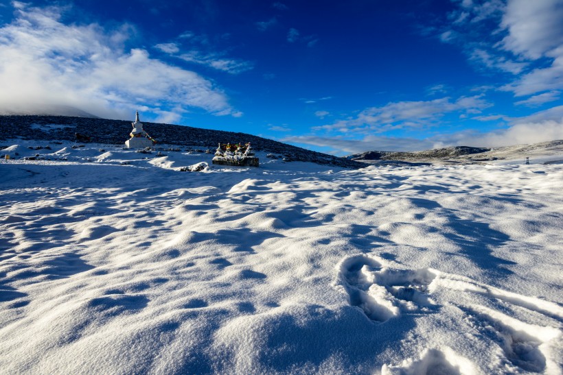 四川高尔寺山雪景图片(9张)