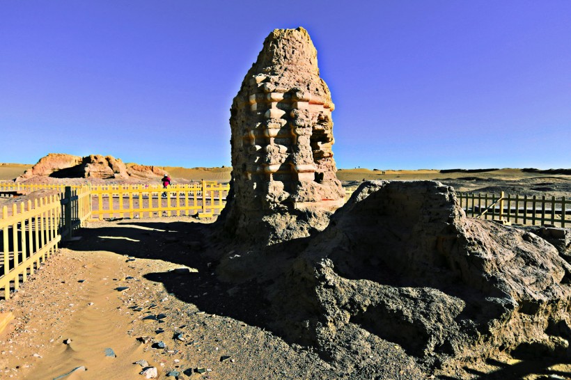 内蒙古黑城风景图片(7张)