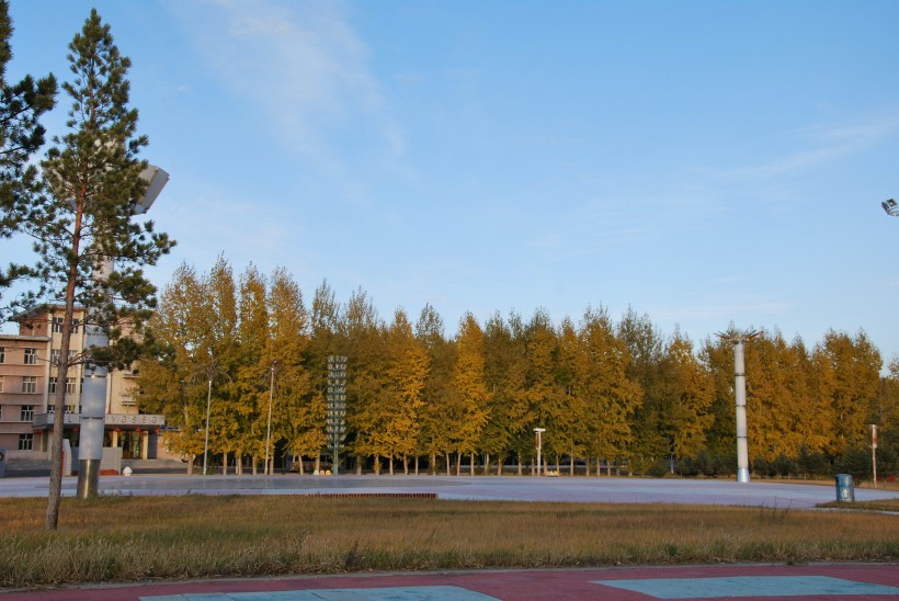 内蒙古满洲里红军烈士公园风景图片(16张)