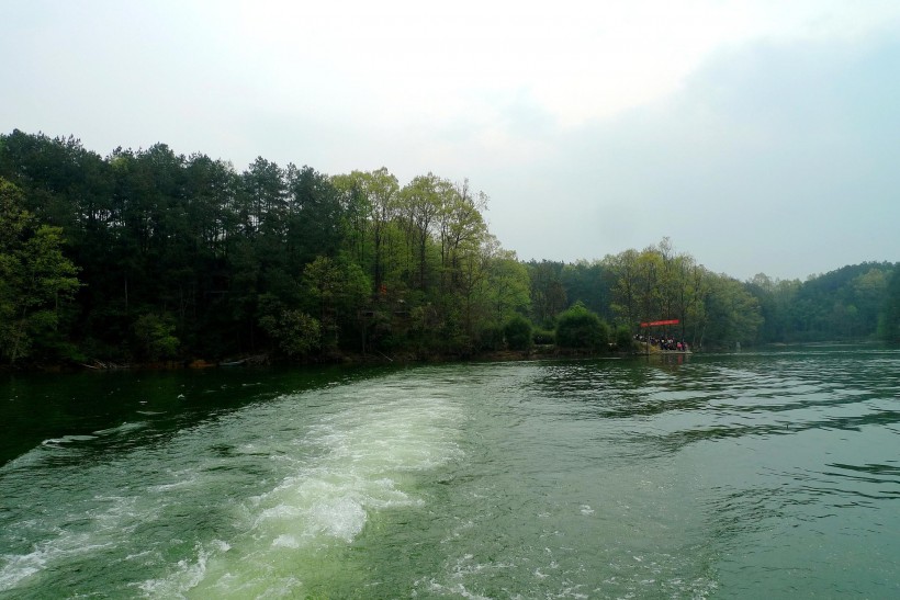 陕西汉中红寺湖风景图片(9张)