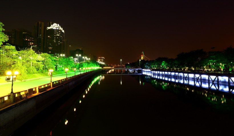 广东广州花城广场夜景图片(12张)