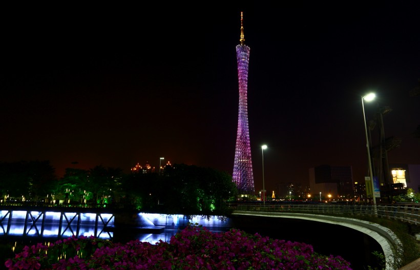 广州花城广场夜景图片(7张)