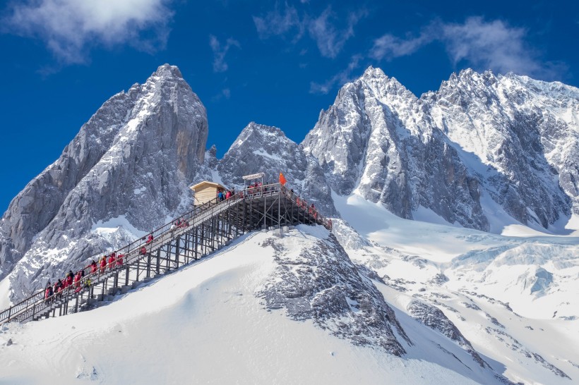 云南玉龙雪山风景图片(14张)